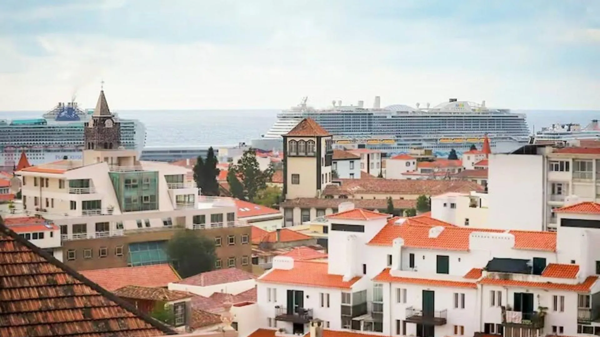 Comfortable Apartment In Funchal 95 Sqm Includes Parking location