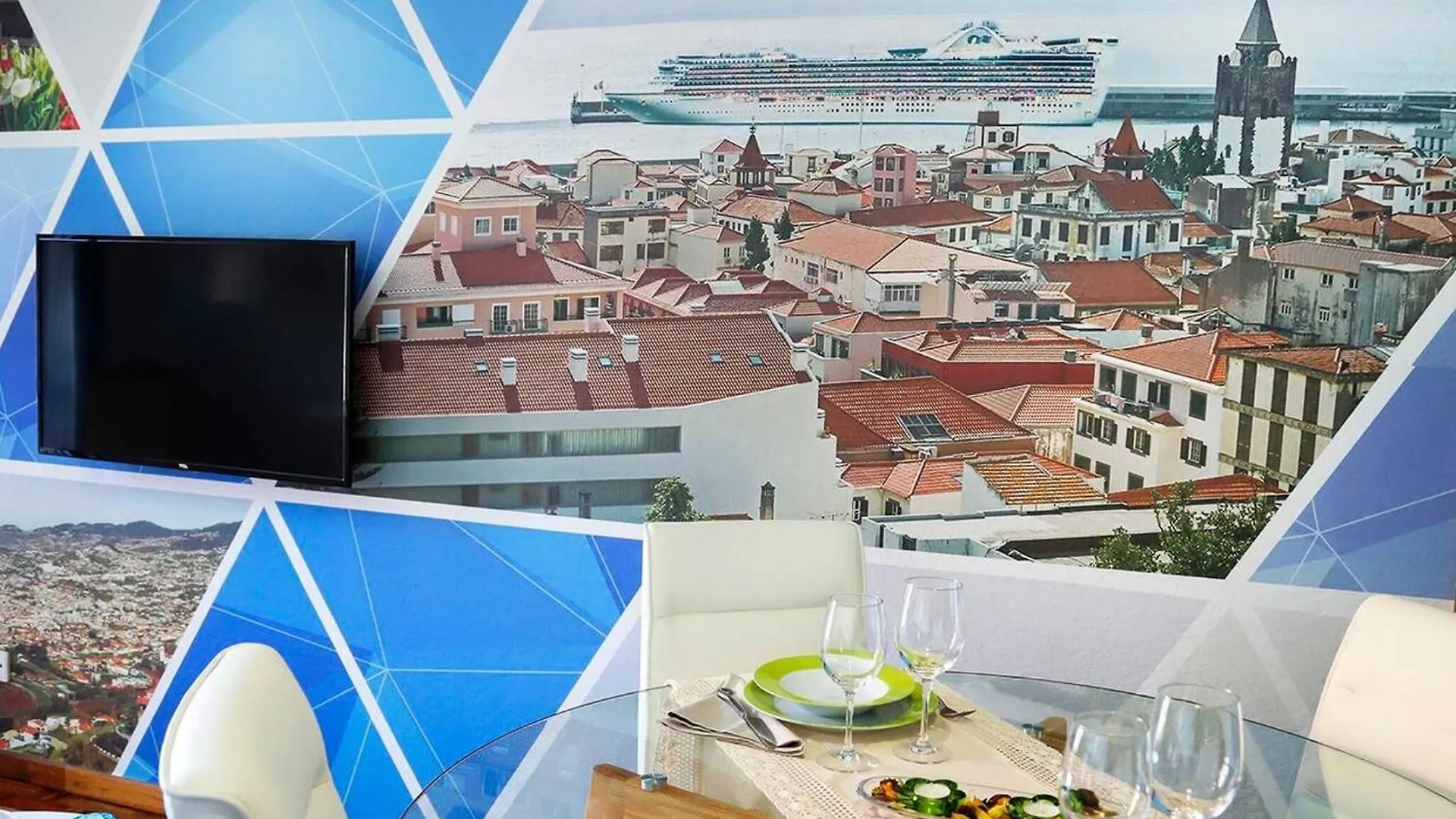Comfortable Apartment In Funchal 95 Sqm Includes Parking  Funchal (Madeira)